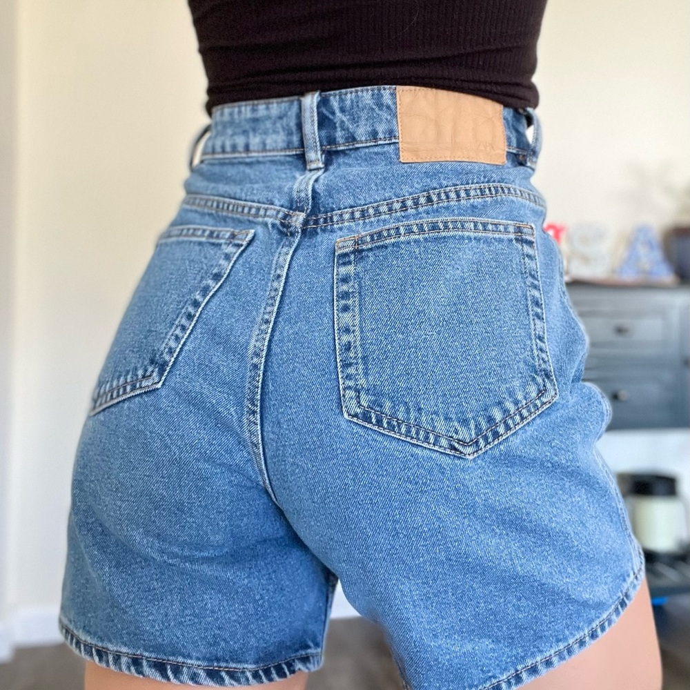 Zara Demin Hight Rise Shorts - Picture 6 of 7